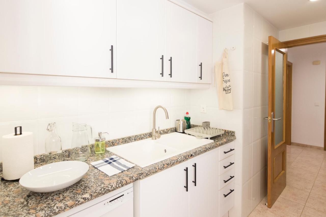 Beach Paradise Flat In Denia Centre W/ Large Pool Екстер'єр фото