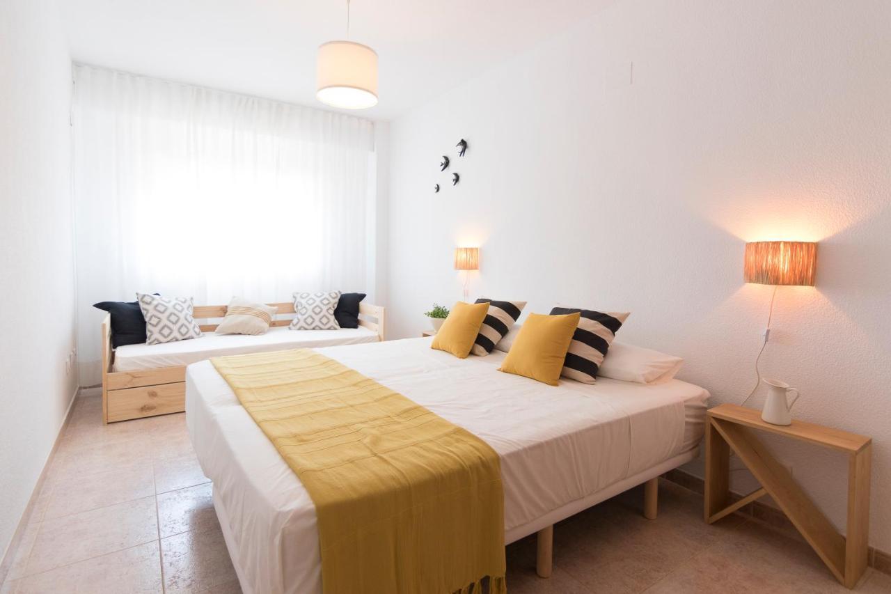 Beach Paradise Flat In Denia Centre W/ Large Pool Екстер'єр фото